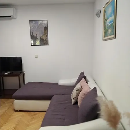 Lagoon Apartments Апартаменты