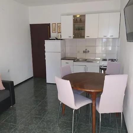 Lagoon Apartments Stanici